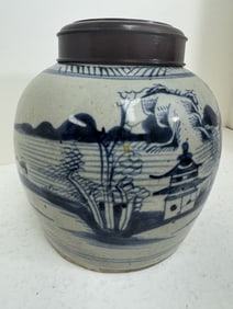 Chinese blue and white porcelain ginger jar with wood lid