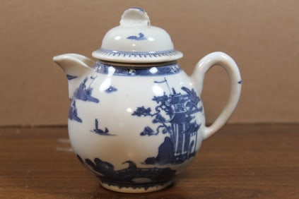 Chinese Export Nanking Blue and White Porcelain Creamer