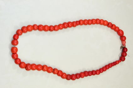 Old Red Glass Beads Necklace