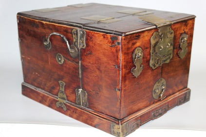 Chinese Wood Dresser