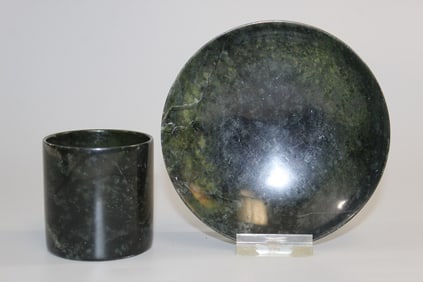 Chinese spinach jade cup and saucer