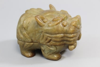 Chinese carved mythical animal jade box