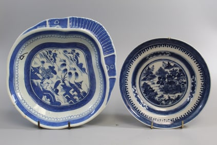 Two Chinese export blue and white porcelain plates