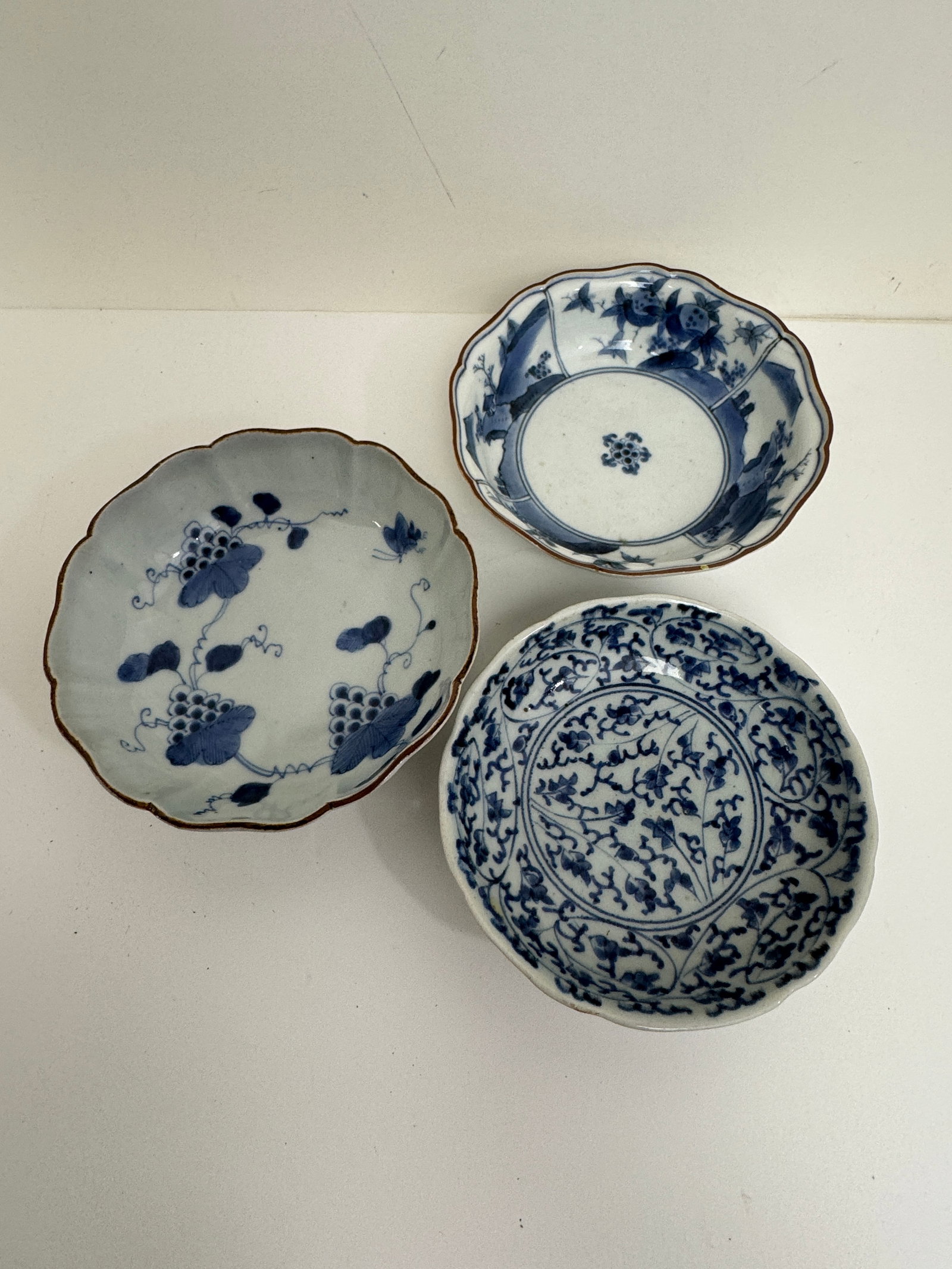 Lot of three different Chinese Blue and white bowls: Lot of three different Chinese Blue and white bowls. D 5.125"