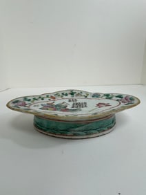 Chinese famille rose stem dish
