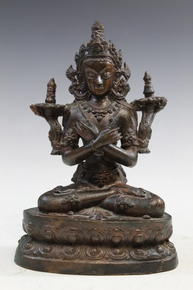 Tibetan Bronze Buddha Statue (1 of 9)