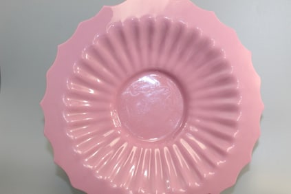 Large Chinese Pink Peking Glass Dish