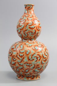 Chinese Red Bats on Green Glaze Porcelain Double-gourd Vase