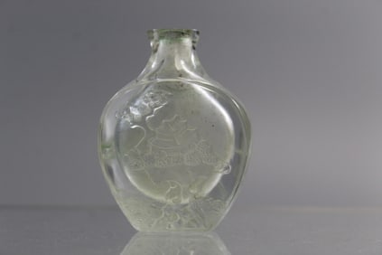 Chinese Carved Glass Snuff Bottle