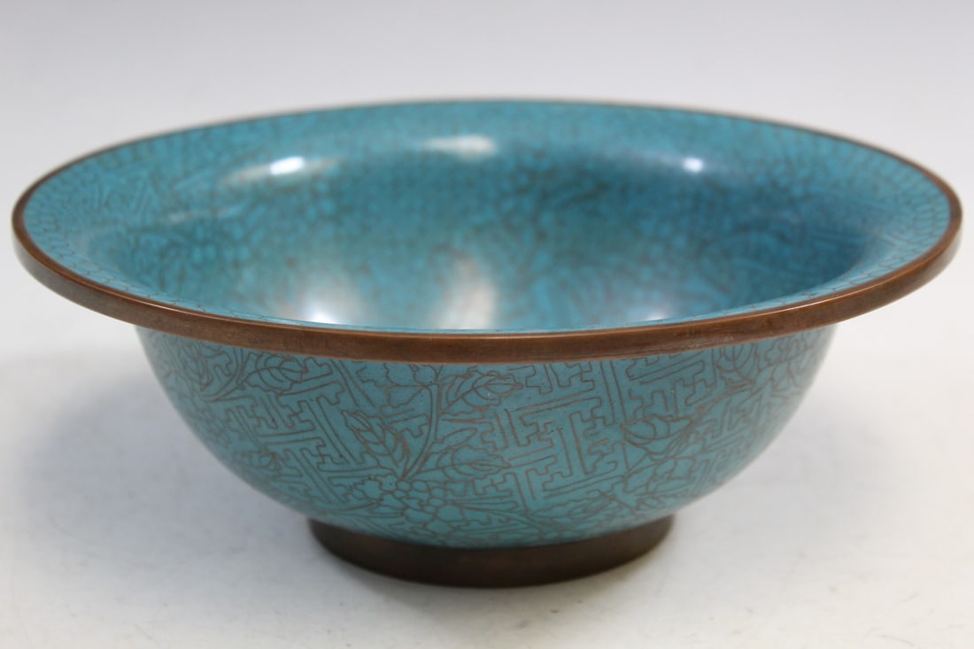 Chinese Cloisonne Bowl: Chinese Cloisonne Bowl. Diam 8.5".