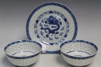 Chinese Blue and White Porcelain Dragon Dish and Two Rice Bowls