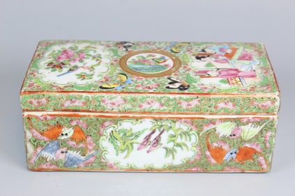Chinese Rose Medallion Porcelain Scholar's Box