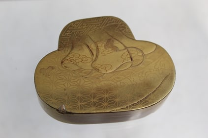 Japanese Golden Lacquer Box