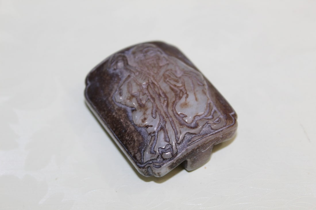 Chinese Carved Jade Belt Buckle: Chinese Carved Jade Belt Buckle. L 2".