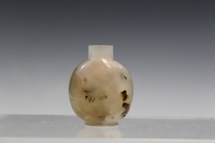 Chinese Agate Snuff Bottle