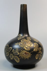 Japanese porcelain vase with gilt floral decoration