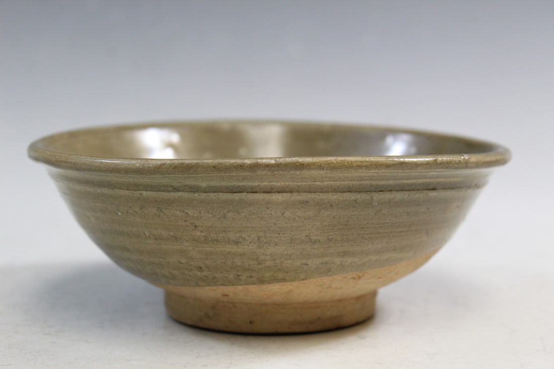 Chinese Celadon Pottery Bowl: Chinese Celadon Pottery Bowl. Song Dynasty. Diam 5.5".