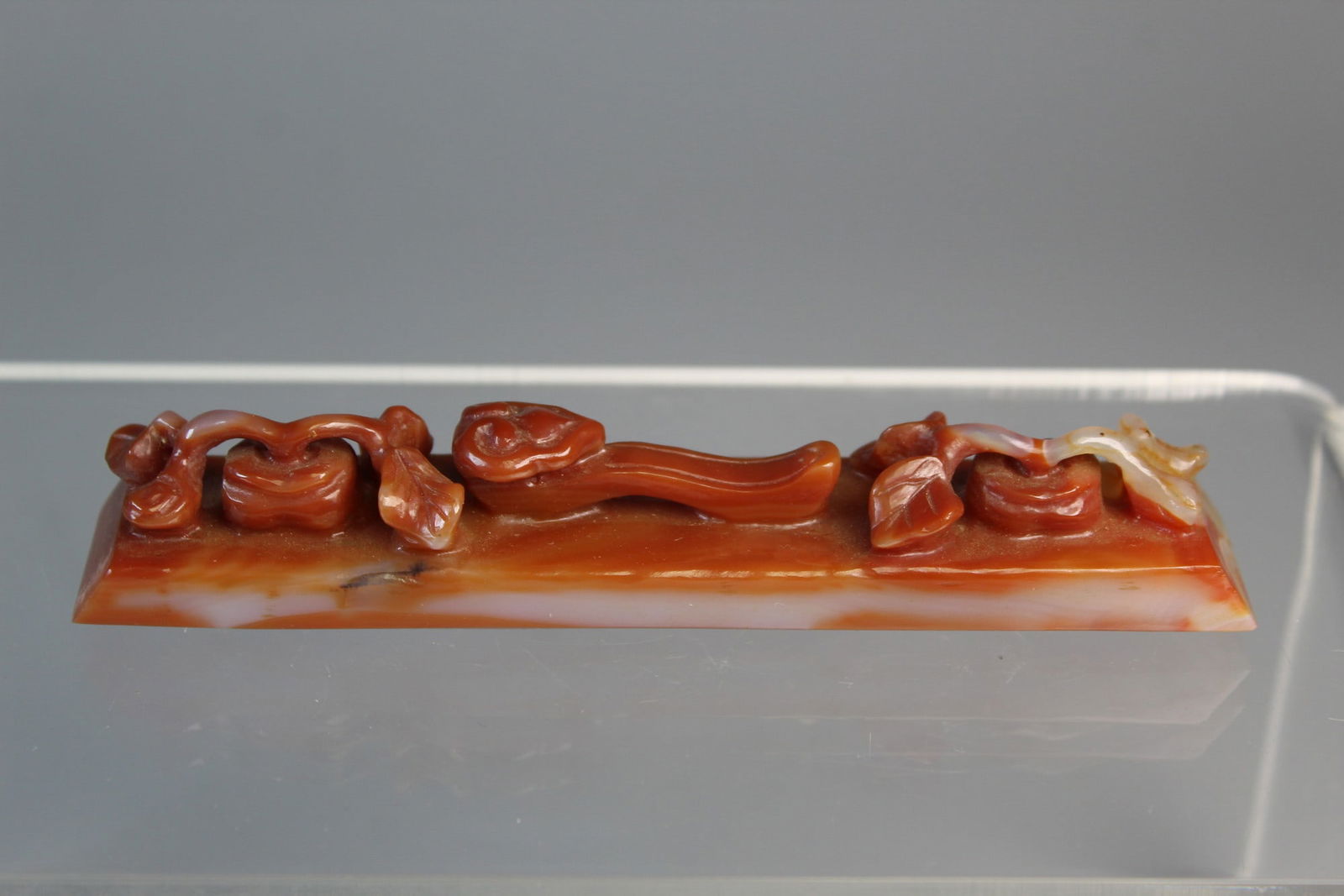 Chinese Carved Agate Paperweight: Chinese Carved Agate Paperweight. L 5.25".