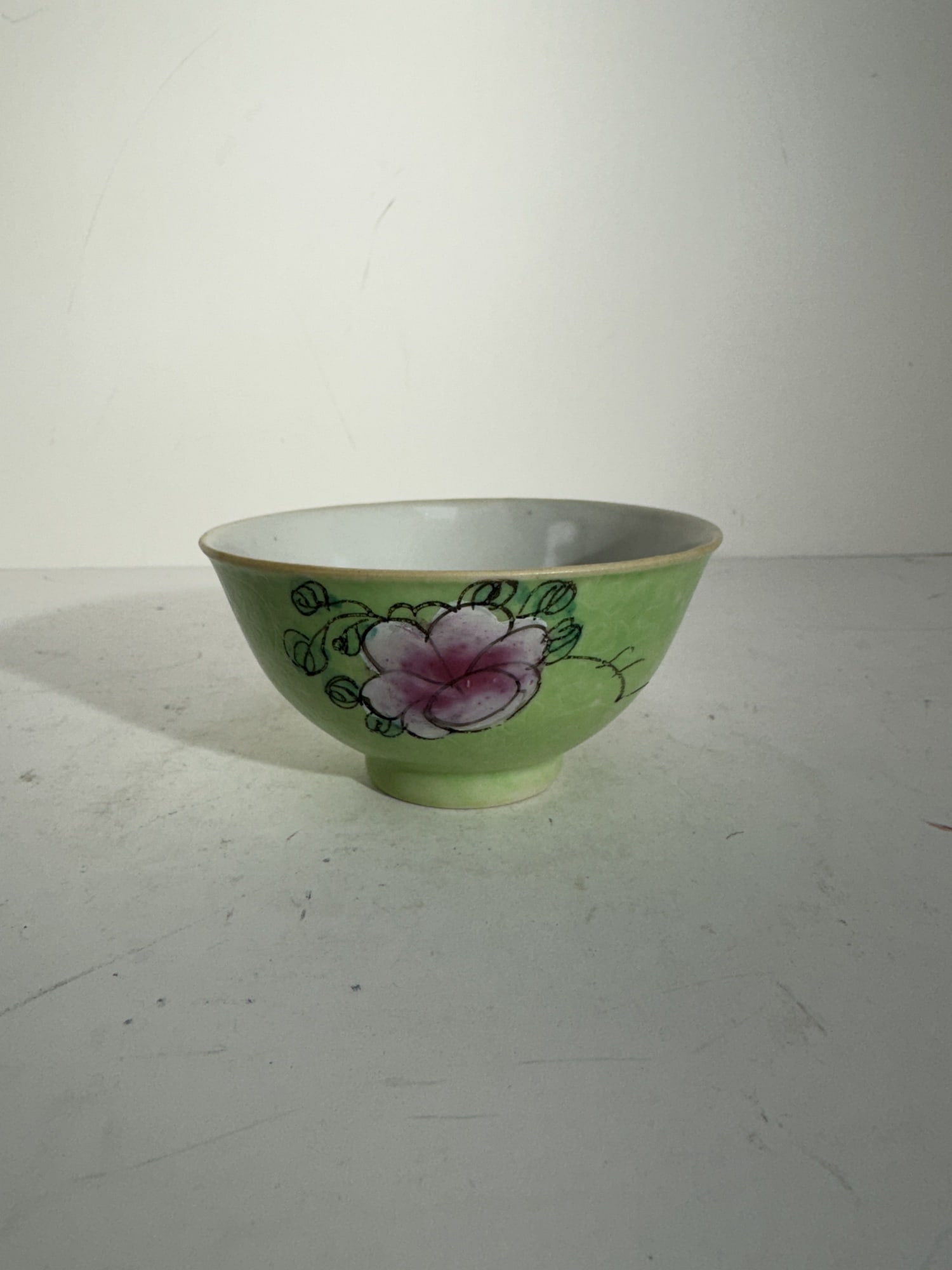Chinese porcelain bowl (1 of 4)