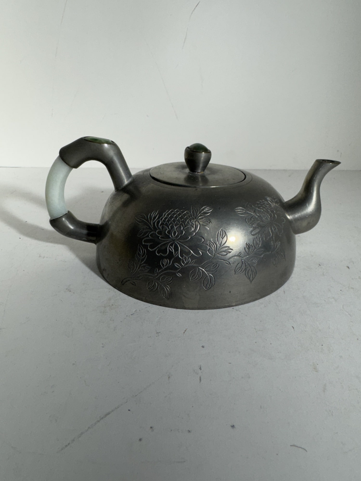 Chinese metal teapot with jade handle (1 of 3)