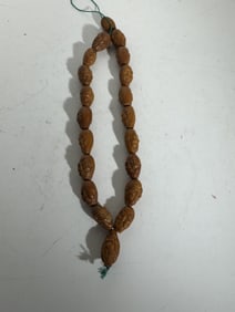 Chinese carved nut hediao Lohan Buddha 20 bead necklace