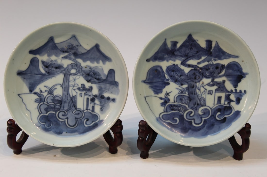 Pair of Chinese Blue and White Porcelain Dishes: Pair of Chinese Blue and White Porcelain Dishes. Diam 5.25".
