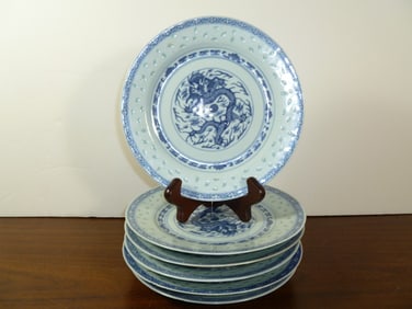 Six Chinese blue and white porcelain plates