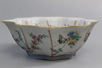 Chinse Famille Rose Porcelain Bowl