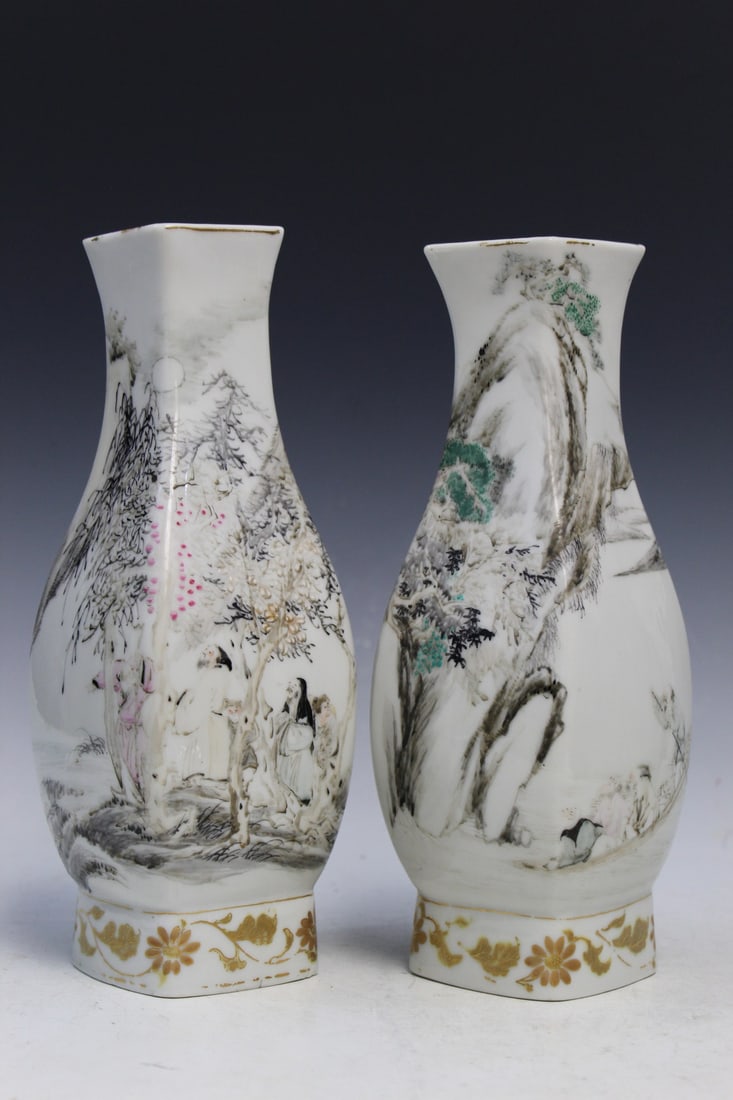 Pair of Hand-painted Japanese Porcelain Vases: Pair of Hand-painted Japanese Porcelain Vases. H 10".