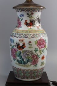 Chinese famille rose porcelain vase lamp