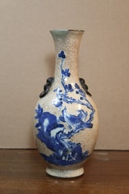 Chinese Crackle Glaze Blue and White Porcelain Vase