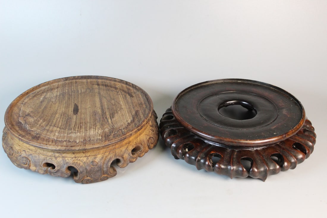 Two Chinese Carved Wood Stands (1 of 9)