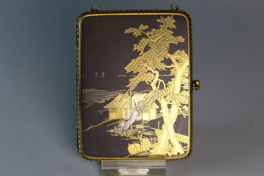Japanese Komai Cigarette Case (1 of 9)