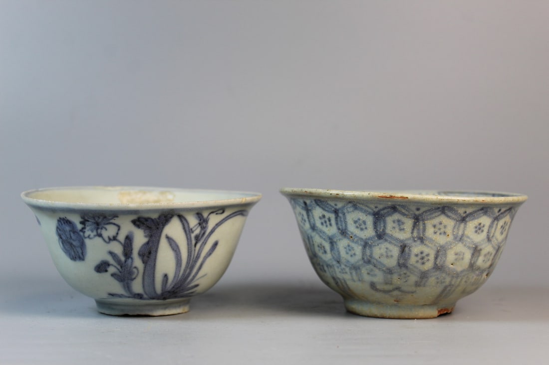 Two Chinese Blue and White Porcelain Bowls (1 of 9)