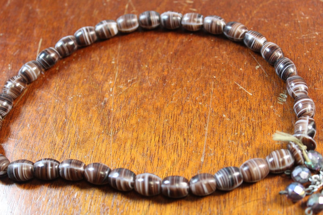 Bohemian Glass Coffee Bean Trade Beads Necklace: Bohemian Glass Coffee Bean Trade Beads Necklace. L 15". Bead L 0.5".