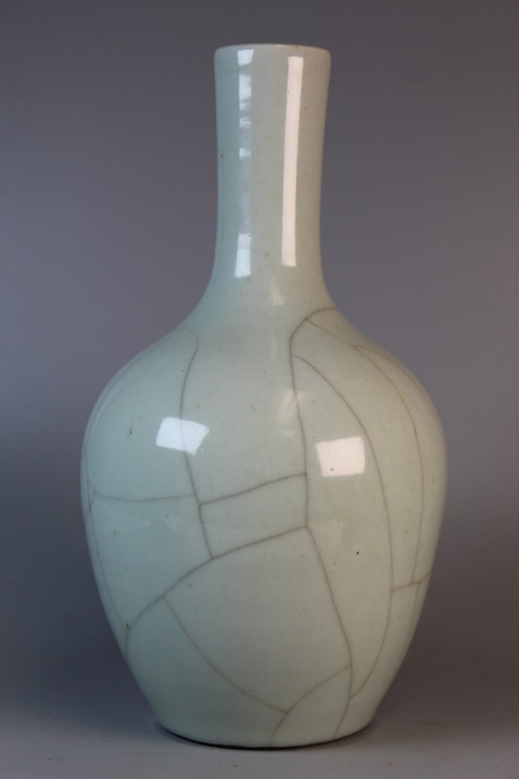 Chinese Crackle Glaze Porcelain Vase (1 of 7)