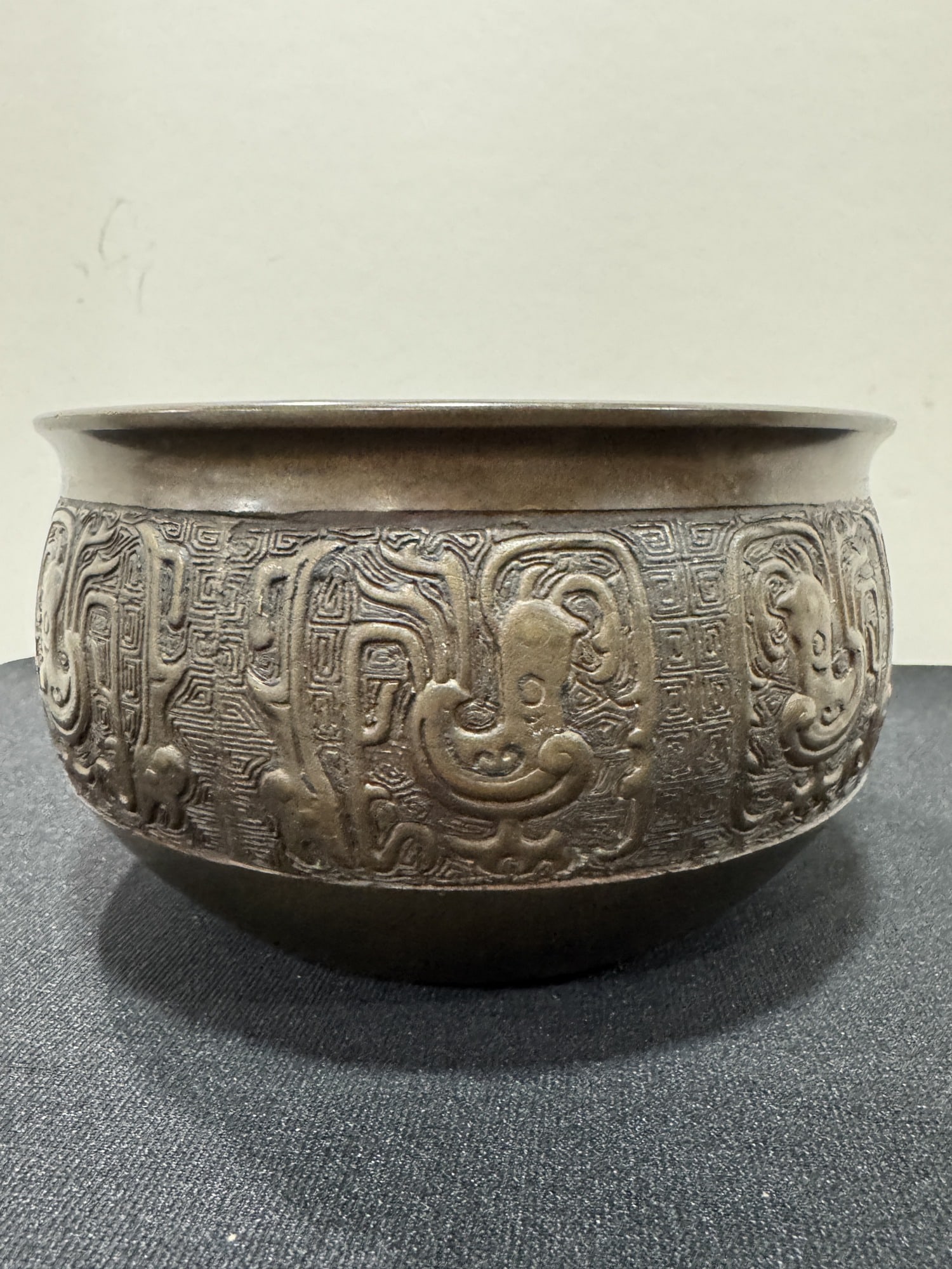 Chinese bronze bowl (1 of 3)