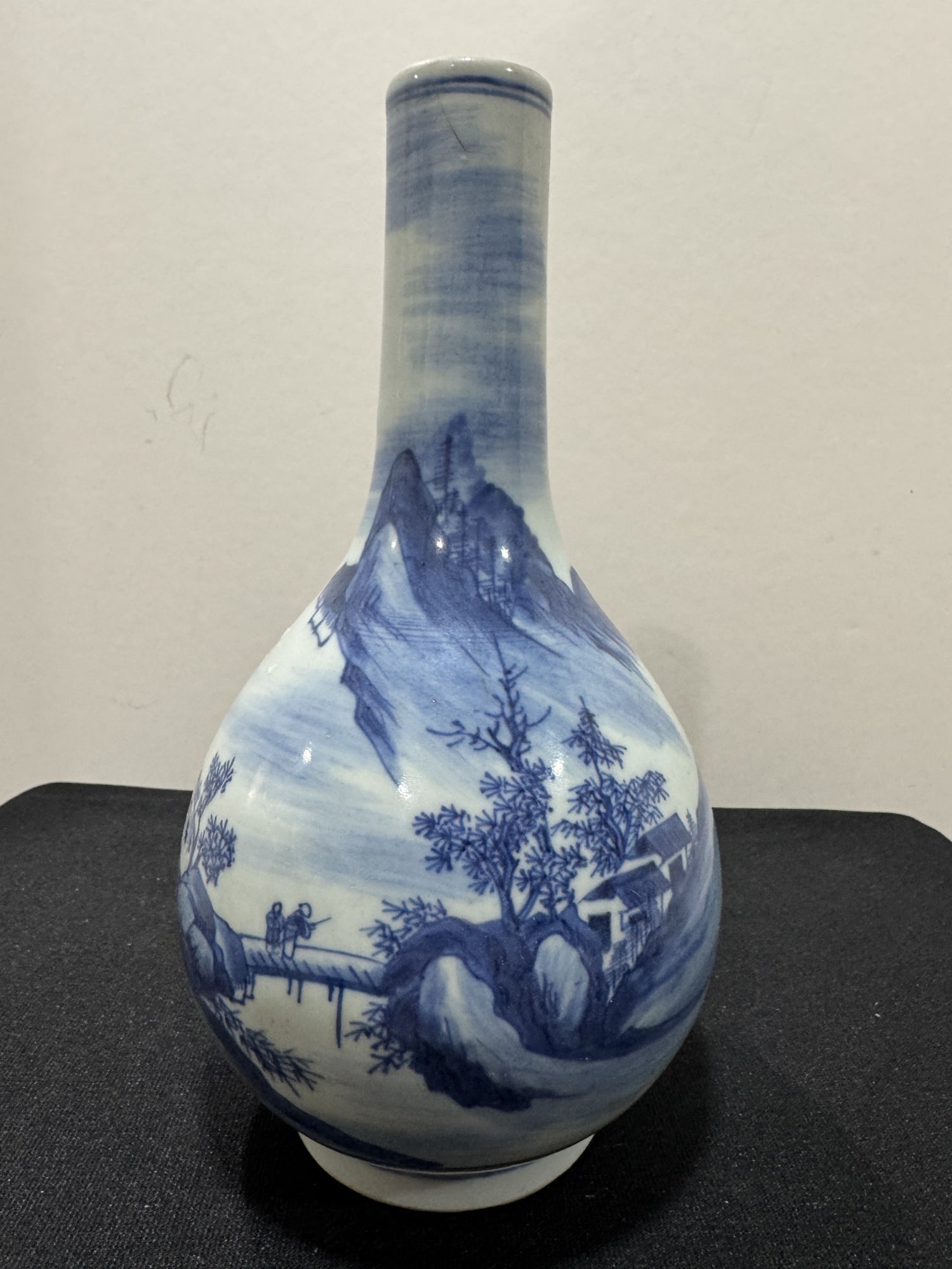 Chinese blue and white porcelain vase (1 of 5)