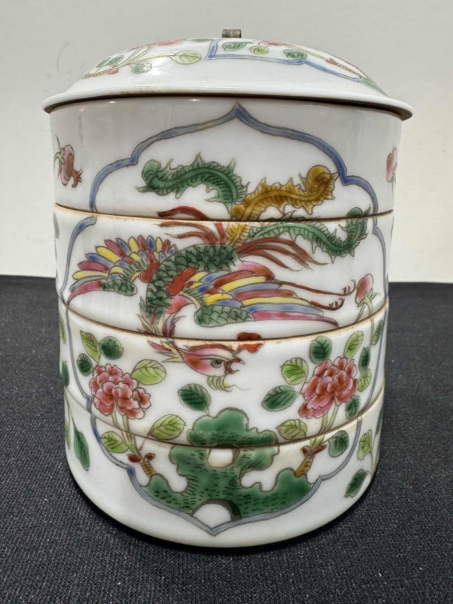 Chinese famille rose porcelain stacking dishes (1 of 4)