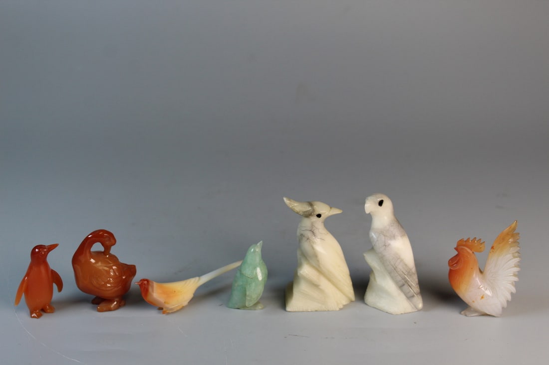 Group of Jade and Agate Bird Figurines (1 of 7)