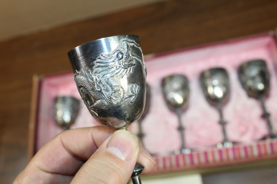 Six Chinese export silver cups - 3
