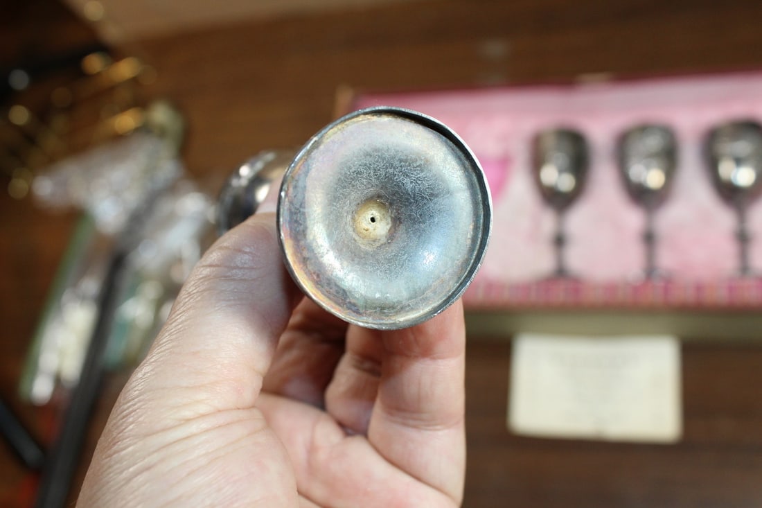 Six Chinese export silver cups - 4