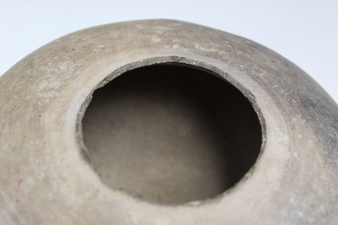 Pottery Pot, Pre Columbian. - 2