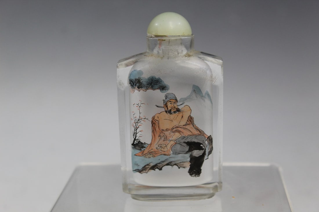 Chinese Glass Snuff Bottle (1 of 3)