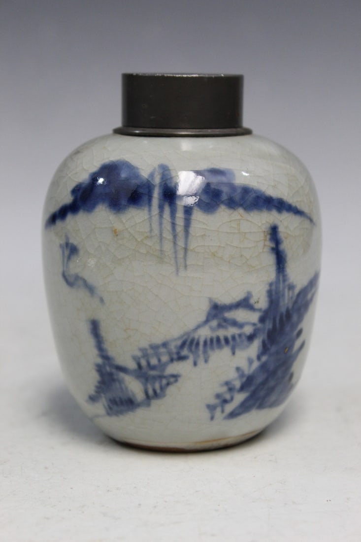 Chinese blue and white porcelain tea caddy. (1 of 5)