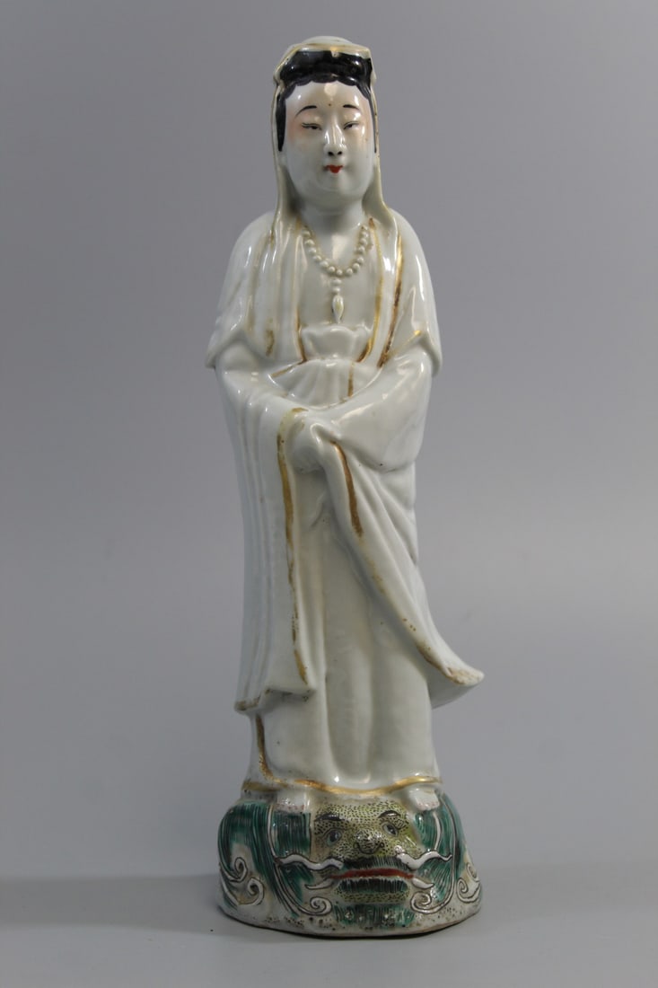 Chinese hand painted porcelain Guanyin Statue (1 of 7)