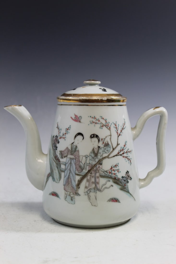 Chinese Famille Rose Porcelain Teapot (1 of 9)