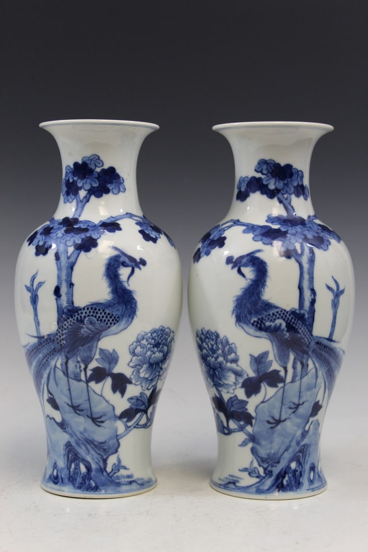 Pair of Chinese Blue and White Porcelain Vases: Pair of Chinese Blue and White Porcelain Vases. Guangxu period. H 10".