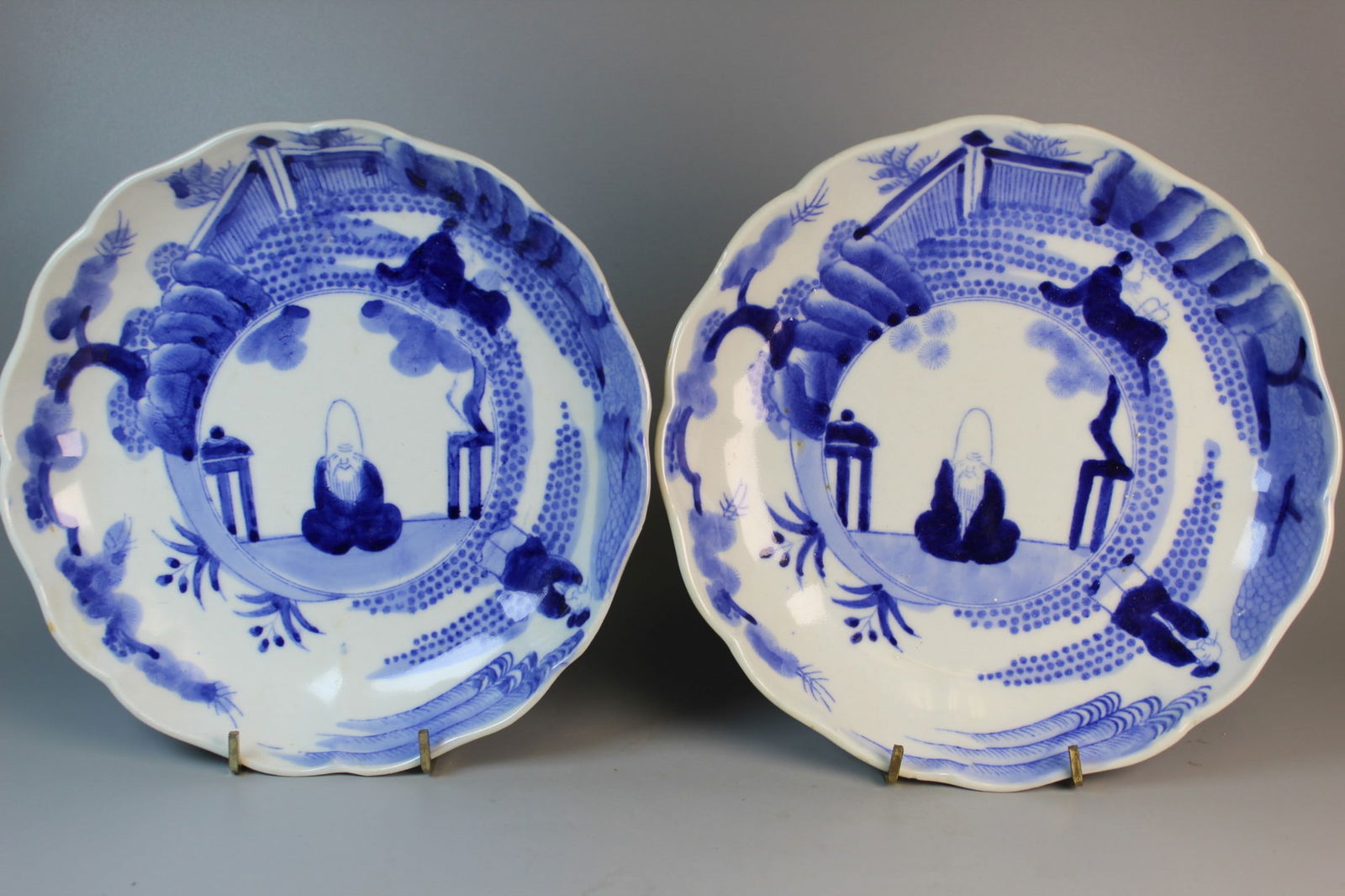 Pair of Japanese Blue and White Porcelain Dishes (1 of 9)