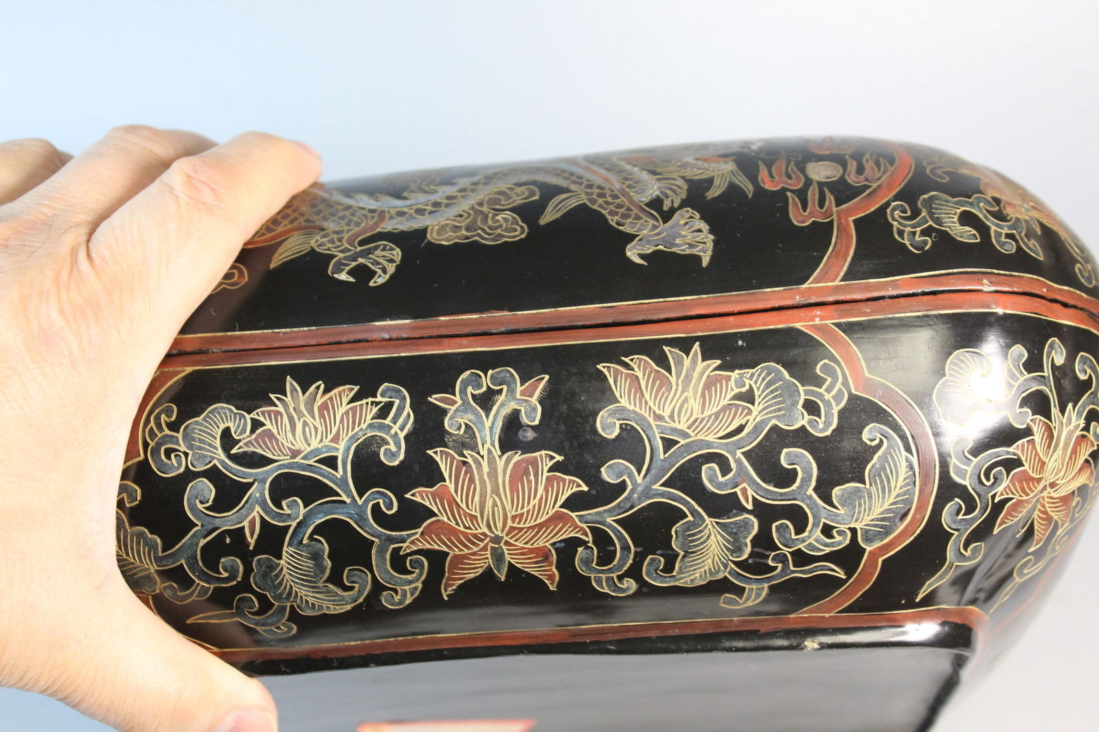 Chinese Lacquered Box - 6